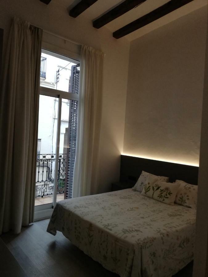 Hostal Parellades Sitges Exterior foto