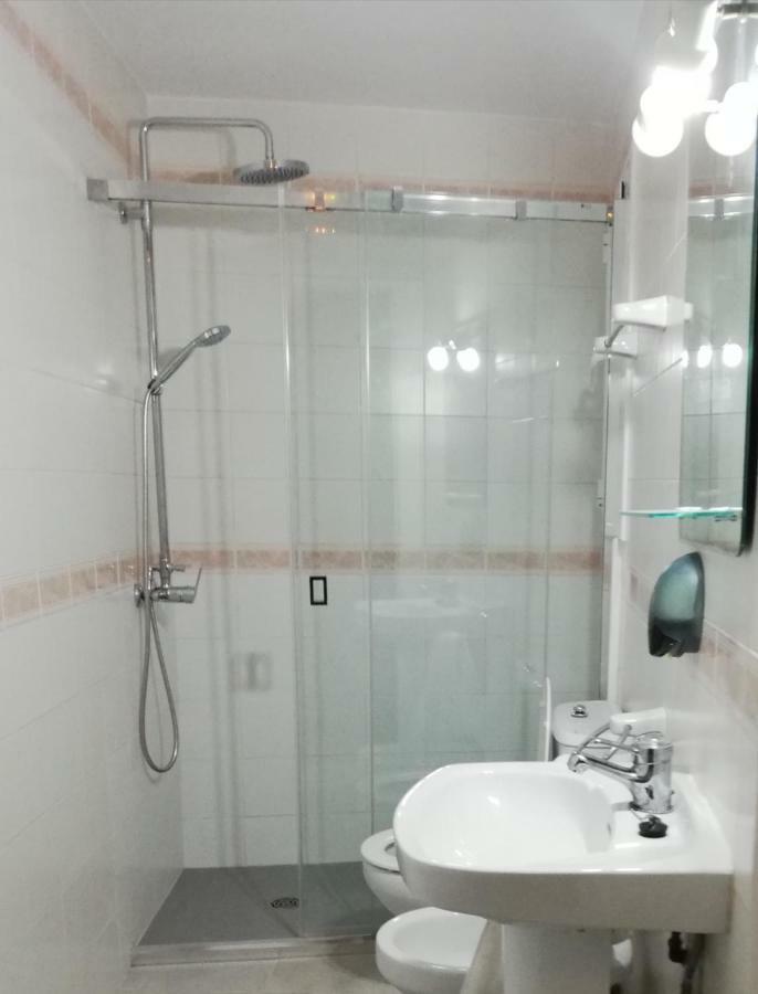 Hostal Parellades Sitges Exterior foto